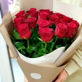 Букет из 15 красных роз