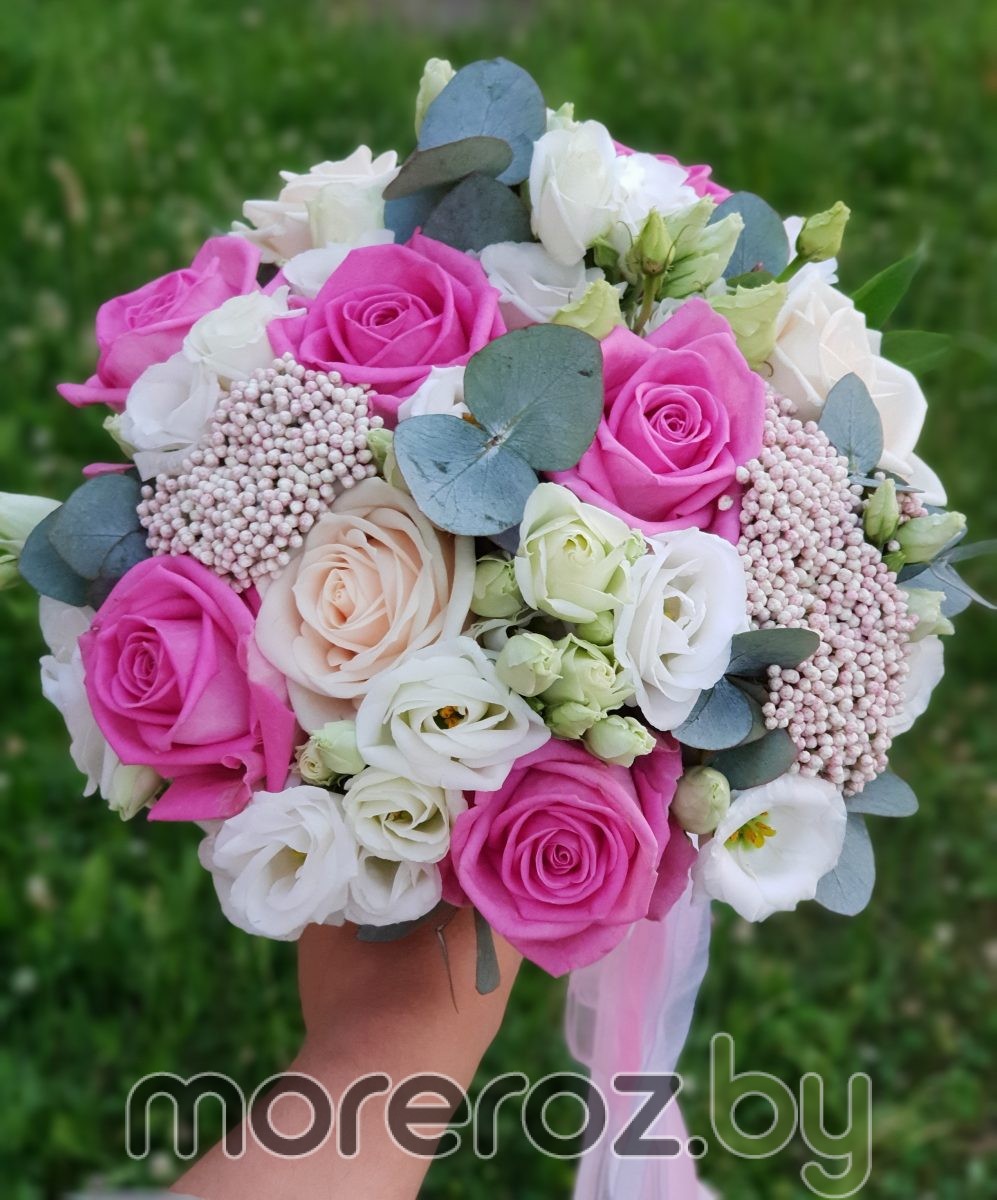 Букет невесты с розовыми розами