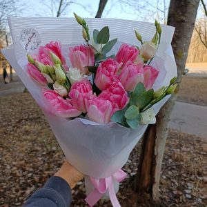 Букет "Нежность первоцветов"